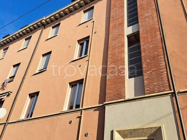 Appartamento in affitto a Verona via Pietro Cossali, arredato, riscaldamento autonomo, ristrutturato TrovaCasa