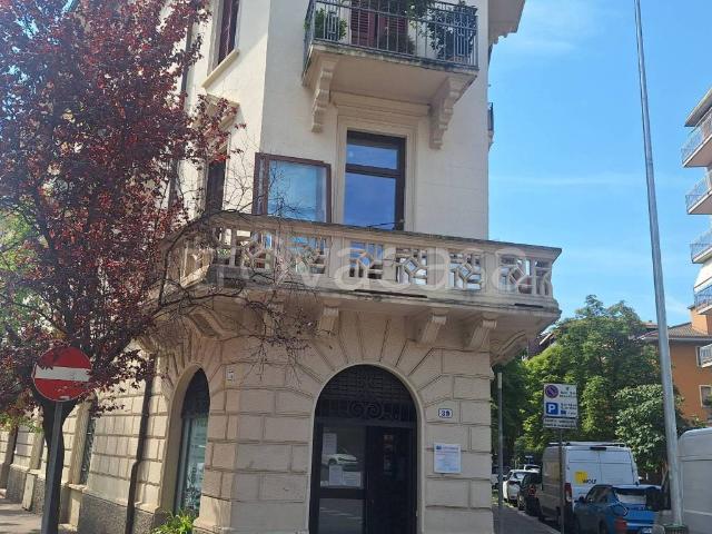 Appartamento in affitto a Verona via Rovereto, parzialmente arredato, lavanderia, balcone TrovaCasa