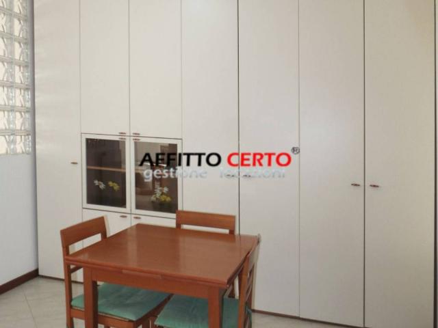 Appartamento in affitto a Verona via Ugo Zannoni, 8, arredato, box, cantina TrovaCasa