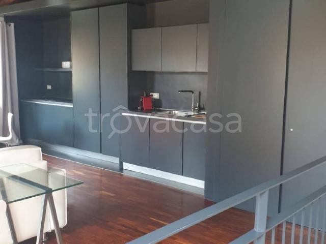 Appartamento in affitto a Verona vicolo Santa Cecilia, arredato, ultimo piano, centrale TrovaCasa