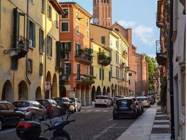 Appartamento in affitto a Verona VR