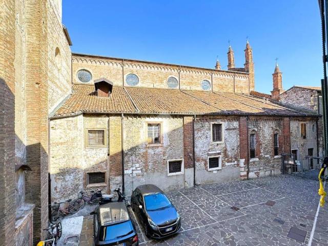 Appartamento in affitto a Verona VR