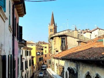 Appartamento in affitto a Verona VR