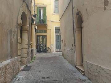 Appartamento in affitto a Verona VR