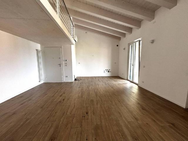 Appartamento in affitto a Verona VR