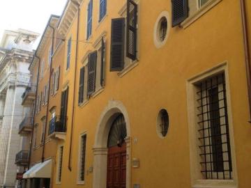 Appartamento in affitto a Verona VR