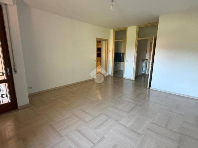 Appartamento in affitto a Verona VR