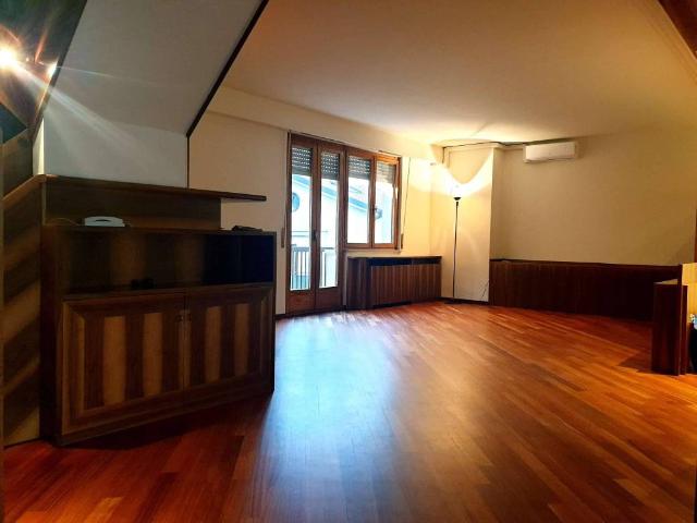 Appartamento in affitto a Verona VR