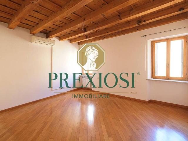 Appartamento in affitto a Verona VR
