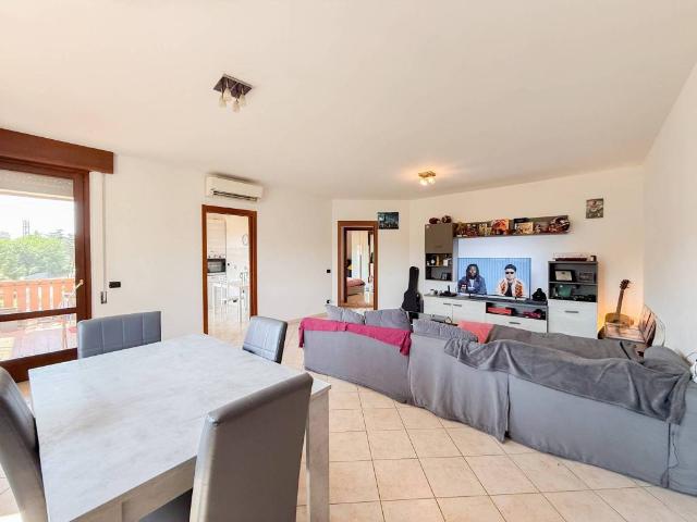 Appartamento in affitto a Verona VR
