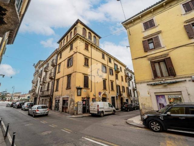 Appartamento in affitto a Verona VR
