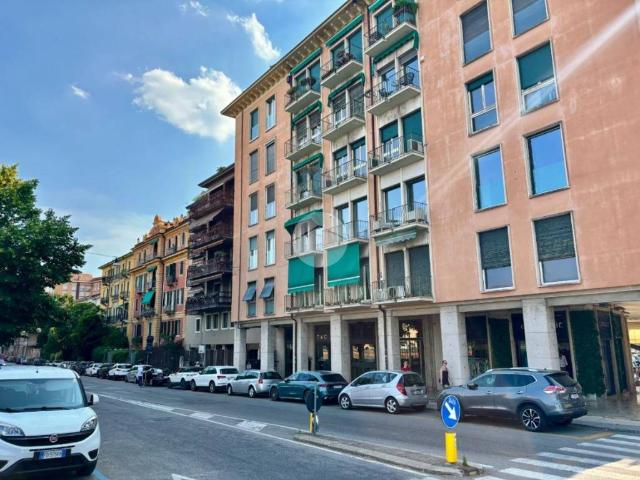 Appartamento in affitto a Verona lungadige Bartolomeo Rubele, 30, arredato, vista panoramica, ascensore TrovaCasa