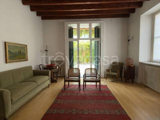 Appartamento in affitto a Verderio via Piave, 1, arredato, giardino privato, travi a vista TrovaCasa