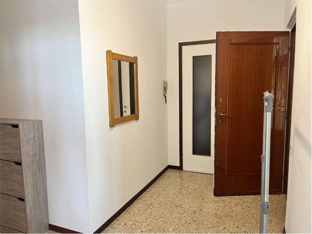 Appartamento in affitto a Vergiate VA