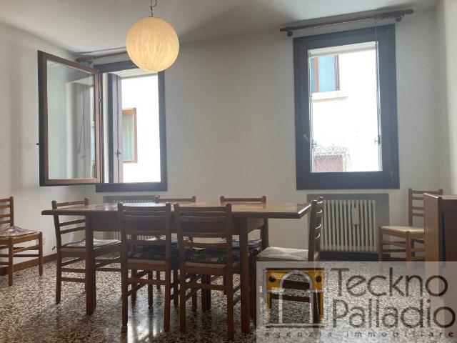 Appartamento in affitto a Vicenza, box, studio TrovaCasa