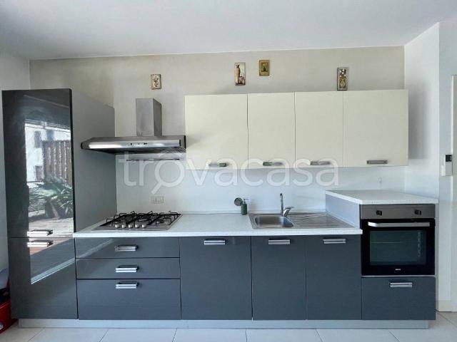 Appartamento in affitto a Vicenza, box, terrazzo, parzialmente arredato TrovaCasa