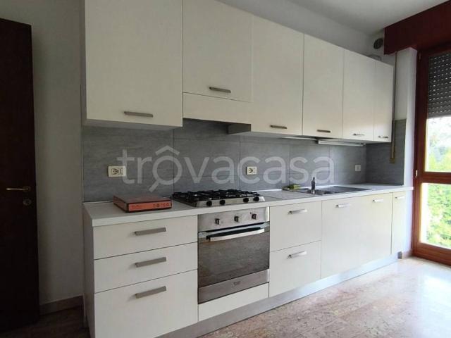 Appartamento in affitto a Vicenza piazzale del Mutilato, 9, parzialmente arredato, ascensore, cucina abitabile TrovaCasa