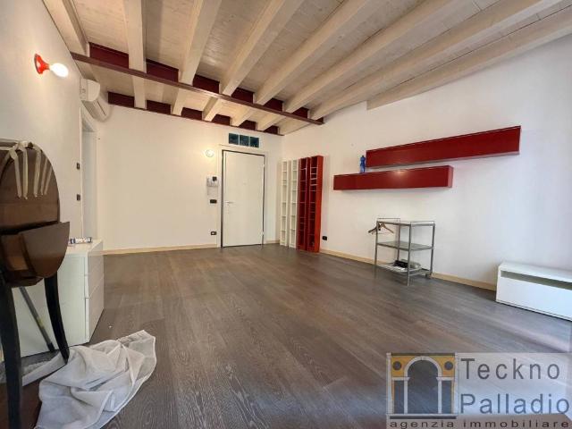 Appartamento in affitto a Vicenza VI