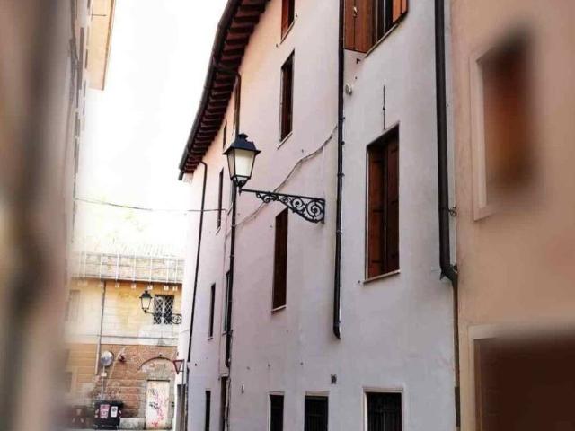 Appartamento in affitto a Vicenza VI