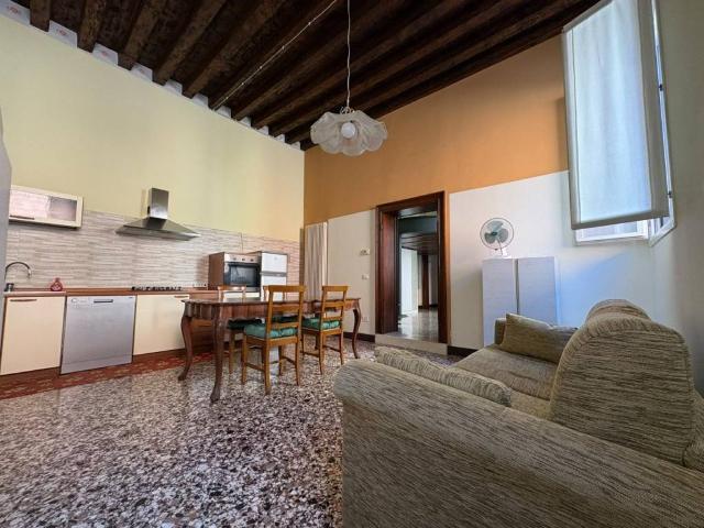 Appartamento in affitto a Vicenza VI