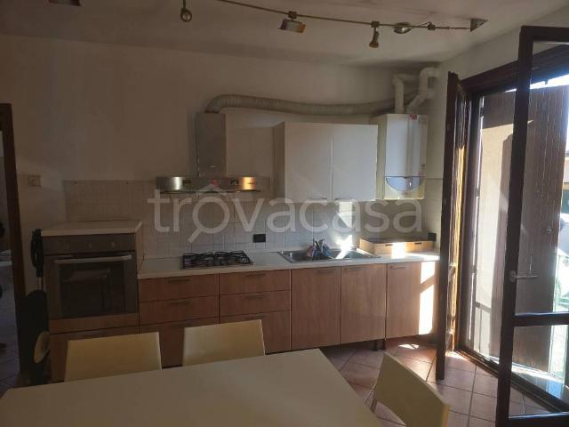 Appartamento in affitto a Viadana, arredato, box, zona residenziale TrovaCasa