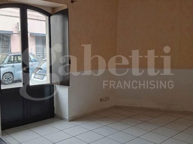 Appartamento in affitto a Viagrande viagrande Roma,33, non arredato/vuoto, lavanderia, balcone TrovaCasa