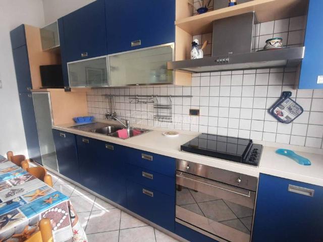 Appartamento in affitto a Viareggio via Giuseppe Mazzini, 13, arredato, lavatrice, balcone TrovaCasa