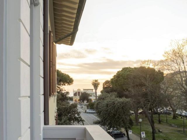 Appartamento in Affitto a Viareggio – Zona: Lungomare
