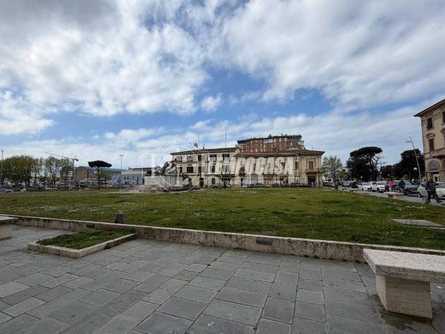 Appartamento in affitto a Viareggio, arredato, ascensore, buono stato TrovaCasa
