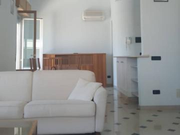 Appartamento in affitto a Viareggio LU