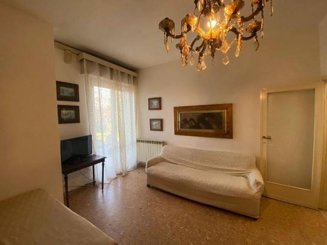 Appartamento in affitto a Viareggio LU