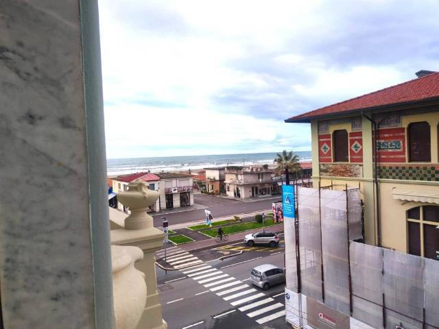 Appartamento in affitto a Viareggio LU