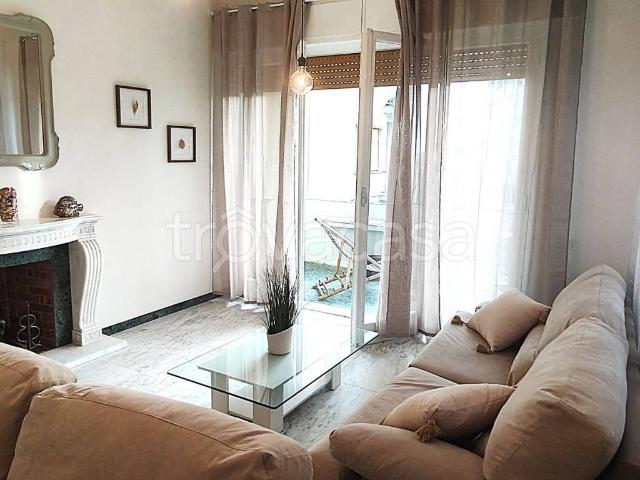 Appartamento in affitto a Viareggio quartiere Armando Diaz, arredato, terrazzo, ascensore TrovaCasa