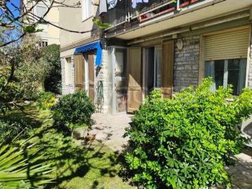 Appartamento in affitto a Viareggio quartiere Duca d'Aosta, arredato, giardino privato, fronte mare TrovaCasa