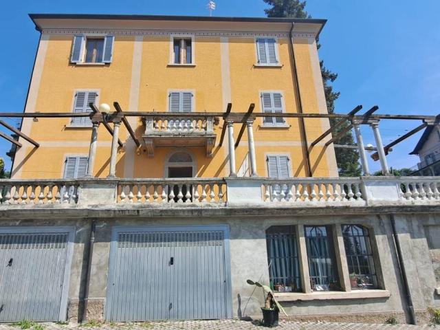 Appartamento in affitto a Viggiù VA