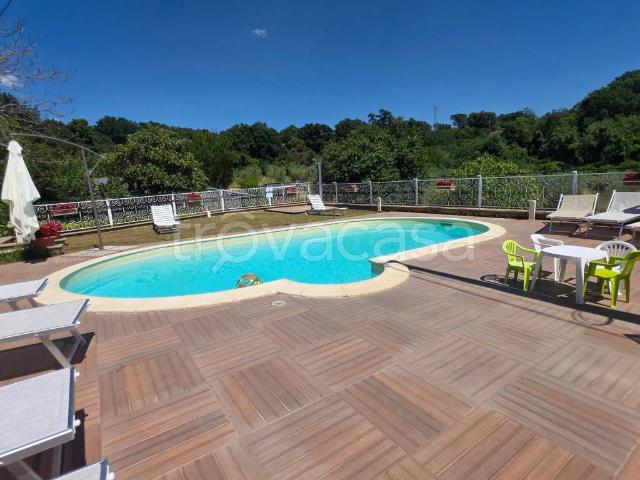 Appartamento in affitto a Viterbo strada Filante, arredato, terrazzo, piscina condominiale TrovaCasa