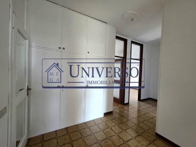 Appartamento in affitto a Voghera PV