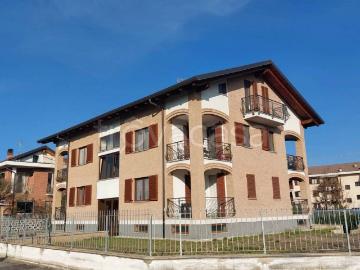 Appartamento in affitto a Volpiano via b. Smetana, 11, non arredato/vuoto, box, cantina TrovaCasa