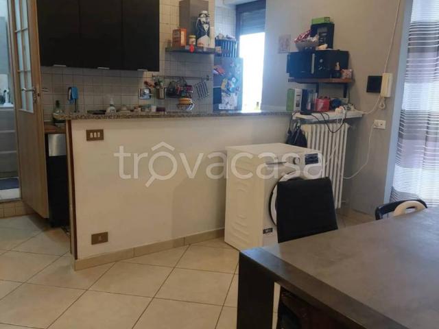 Appartamento in affitto a Volpiano via Cesare Battisti, 47, non arredato/vuoto, box, terrazzo TrovaCasa
