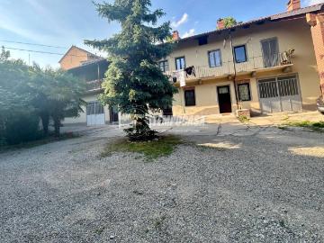 Appartamento in affitto a Volpiano via Emanuele Filiberto 1, posto auto, parzialmente arredato, centrale TrovaCasa