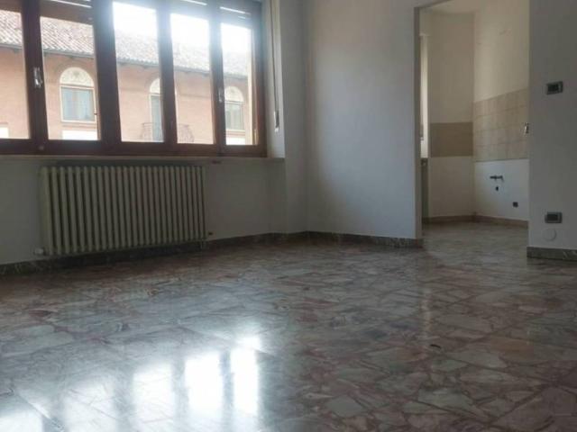 Appartamento in affitto a Volpiano via Leinì, 14, box, lavatrice, cantina TrovaCasa