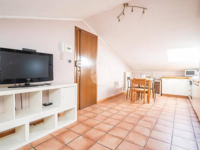 Appartamento in affitto a Volvera via Alessandro Manzoni, arredato, zona residenziale, cantina TrovaCasa