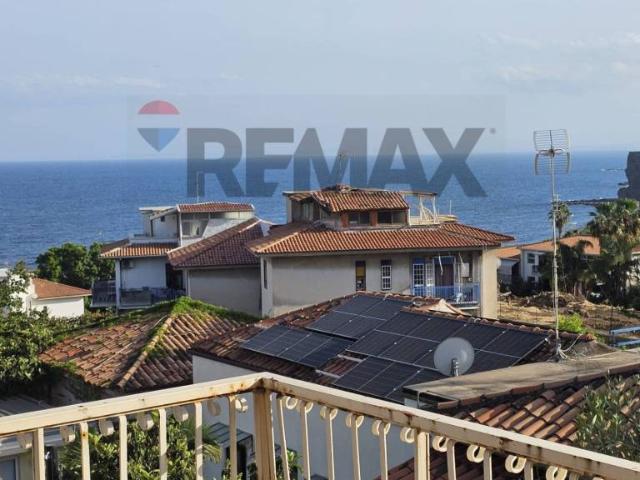 Appartamento in affitto ad Acitrezza, Aci Castello