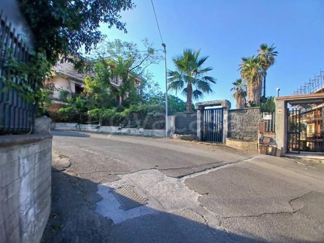 Appartamento in affitto ad Aci Castello via Litteri, 43B, arredato, ascensore, ristrutturato TrovaCasa