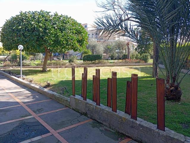 Appartamento in affitto ad Aci Castello via 21 Aprile, 49, arredato, lavatrice, frigorifero TrovaCasa