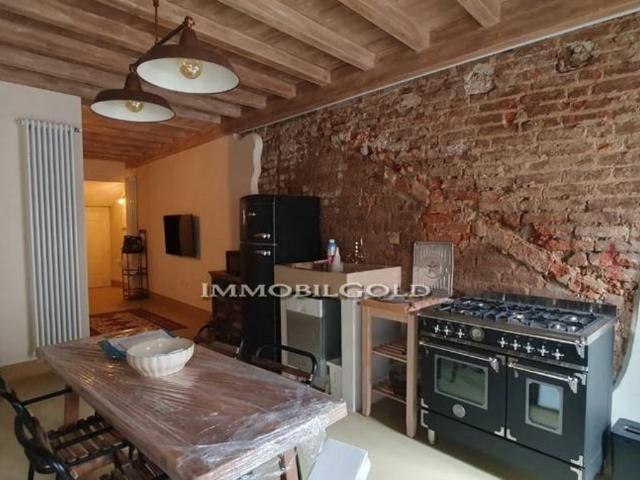 Appartamento in affitto ad Abbiategrasso piazza Guglielmo Marconi, arredato, travi a vista, libero subito TrovaCasa