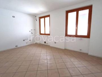 Appartamento in affitto ad Adrara San Rocco via Pezze, panoramica, porta blindata, angolo cottura TrovaCasa