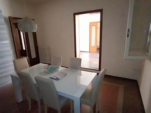 Appartamento in affitto ad Adria, arredato, terrazzo, ascensore TrovaCasa