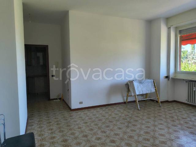 Appartamento in affitto ad Almè via Roma, box, parzialmente arredato, balcone TrovaCasa