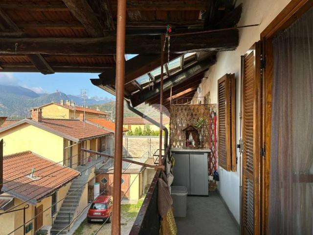 Appartamento in affitto ad Almese via Roma, 28, arredato, riscaldamento autonomo, balcone TrovaCasa